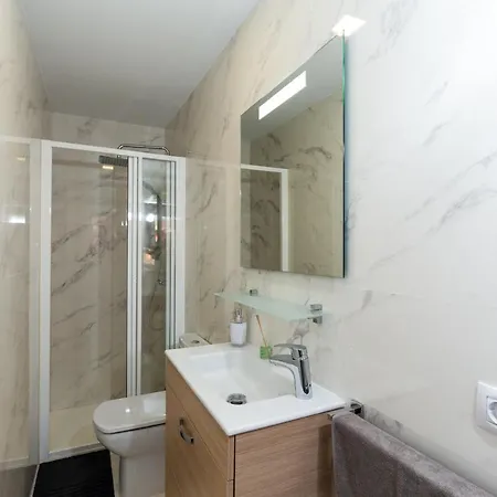 Yumbo Teror Two Bedroom Apartment Playa del Inglés
